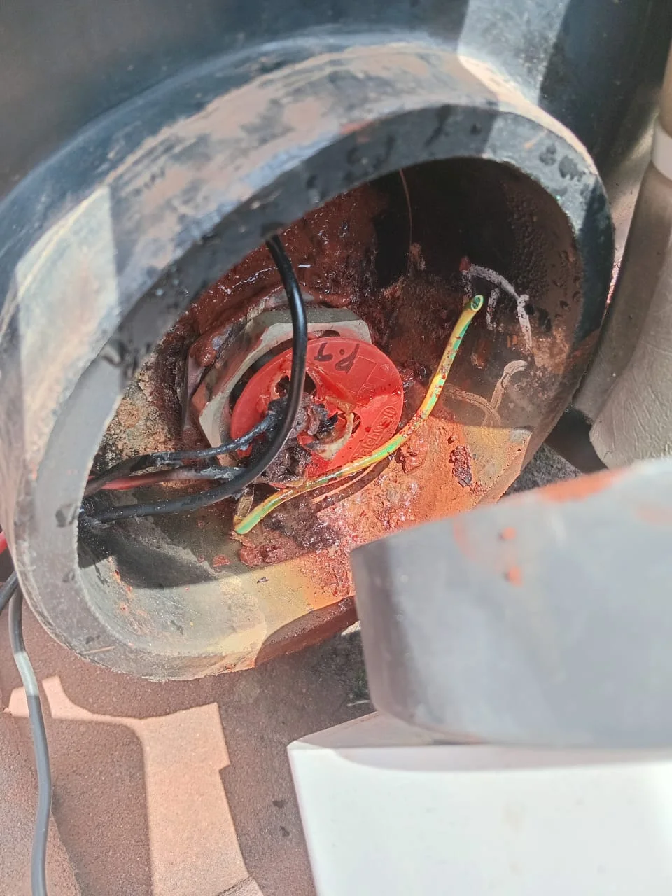 Faulty geyser element, thermostat and flange gasket replaced in Wespark