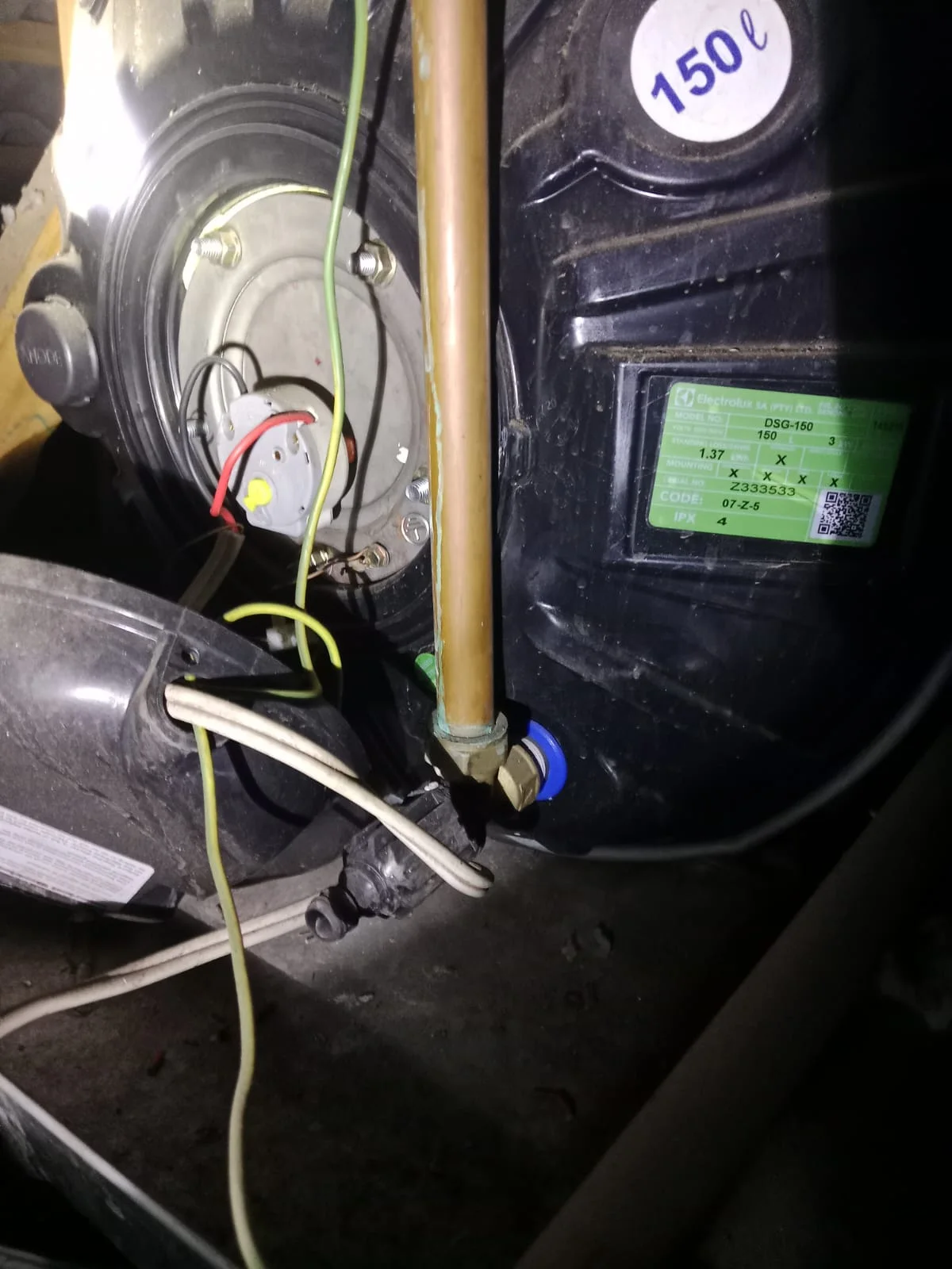 Electric geyser installed safely in a Fourways roof space