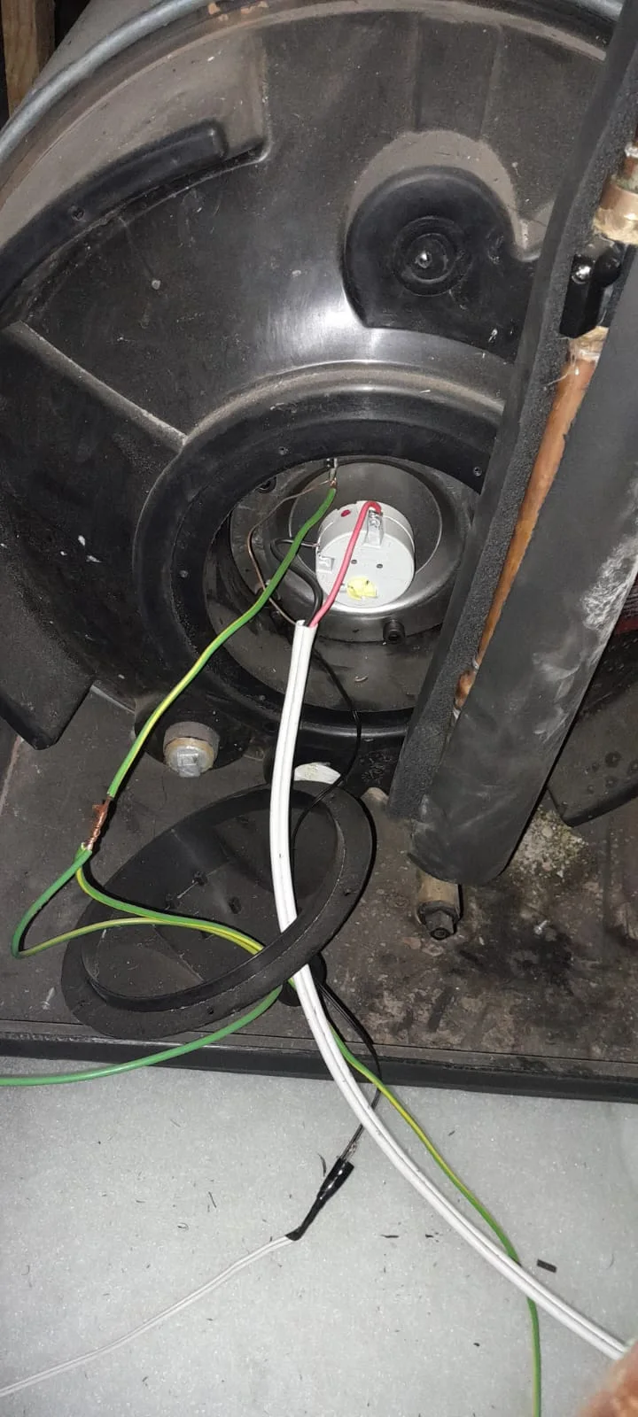 Electric geyser installed safely in a Wingate Park roof space