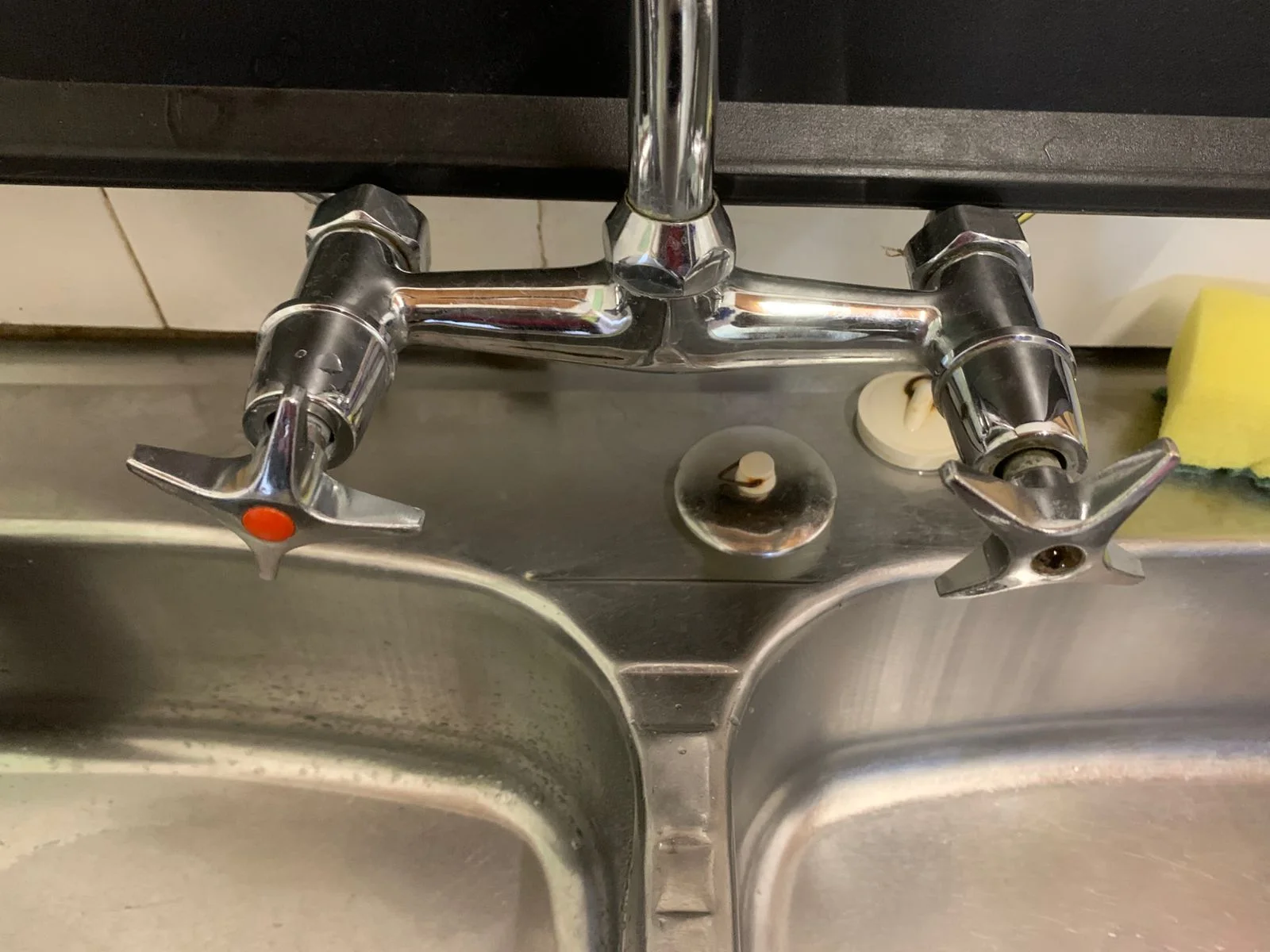 Leaking tap repaired in Paardekraal