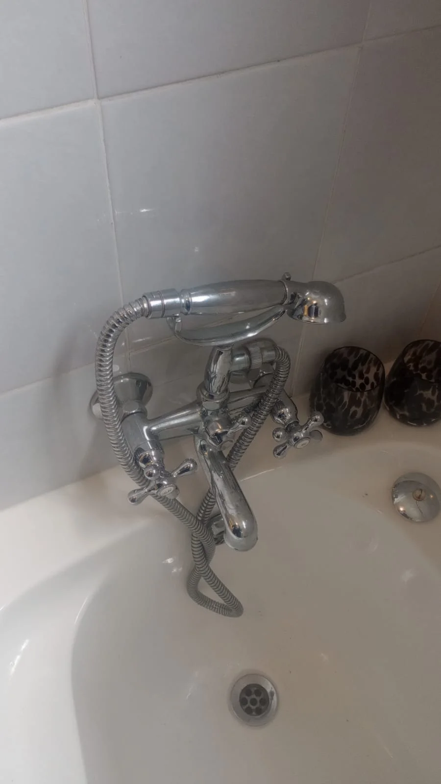 Leaking tap repaired in The Village