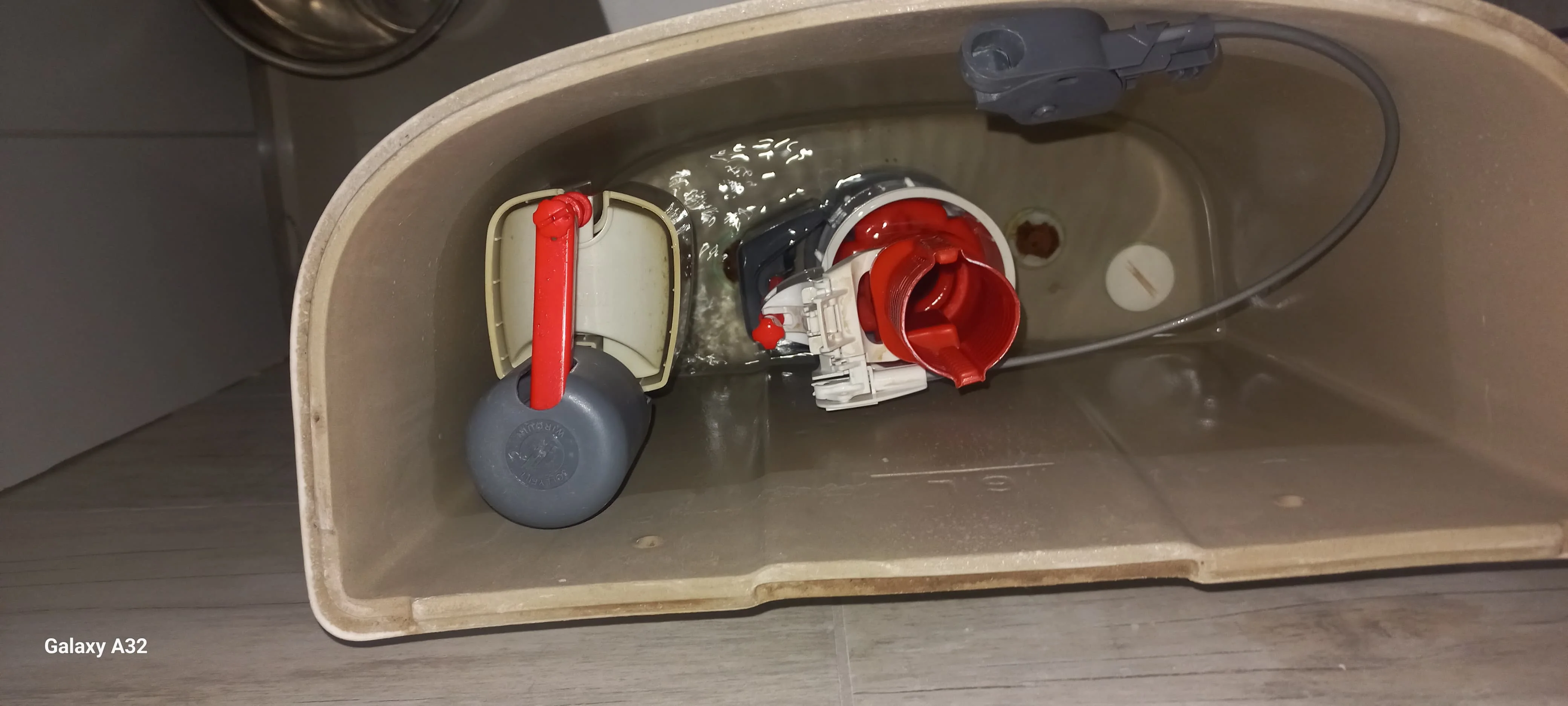 Toilet cistern and connector repair in Centurion