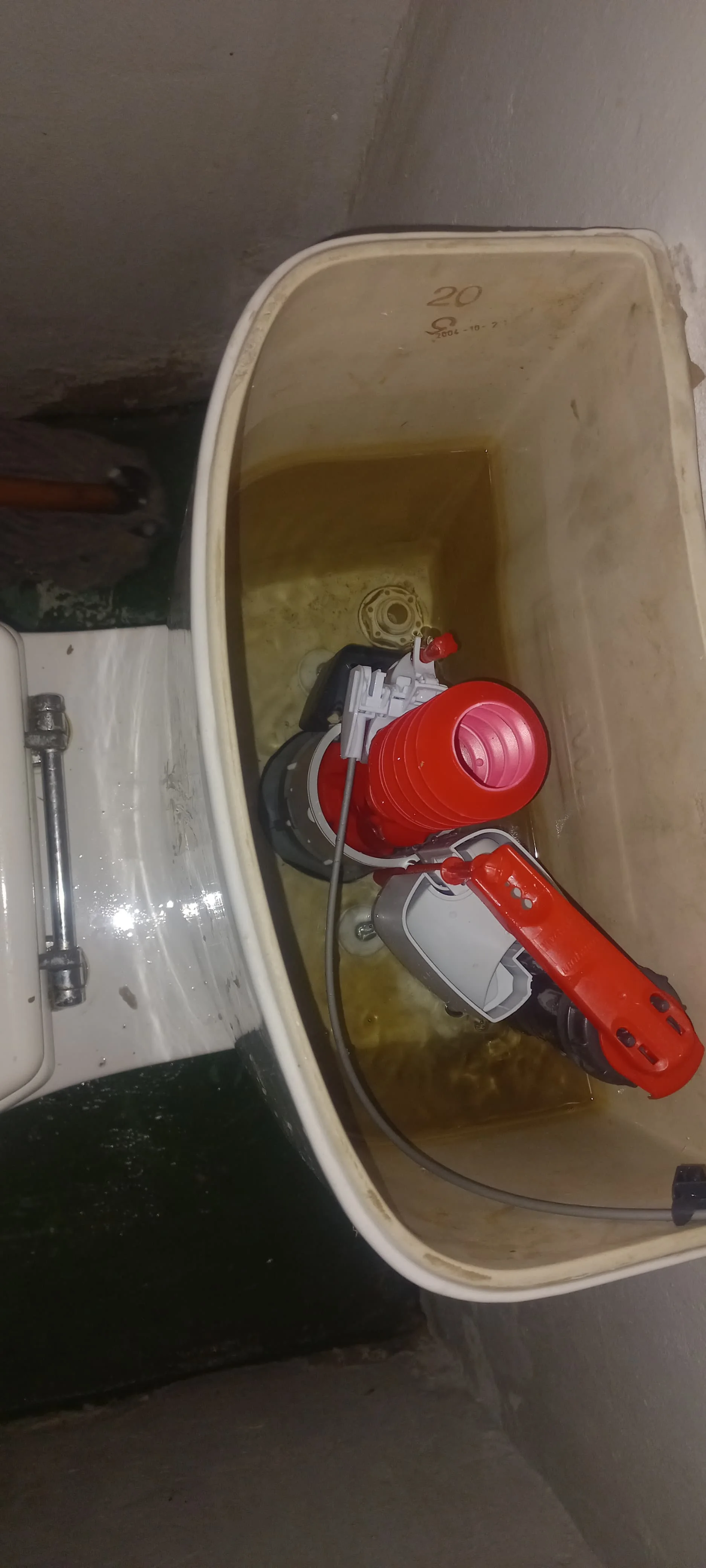 Professional leaking toilet work 