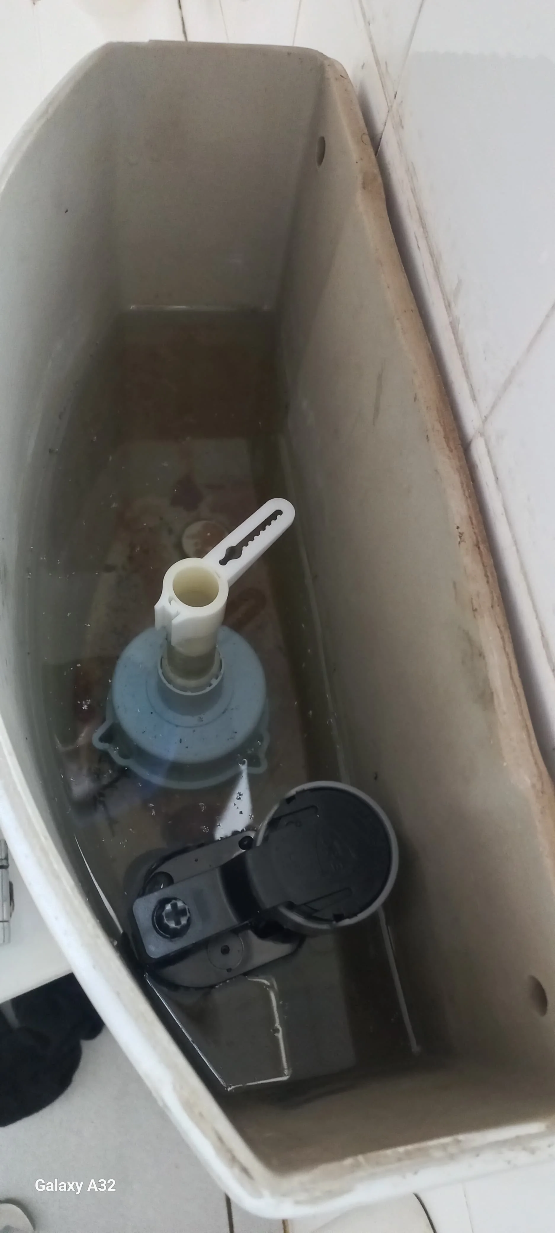 Geldenhuis leaking toilet repair — professional plumbing