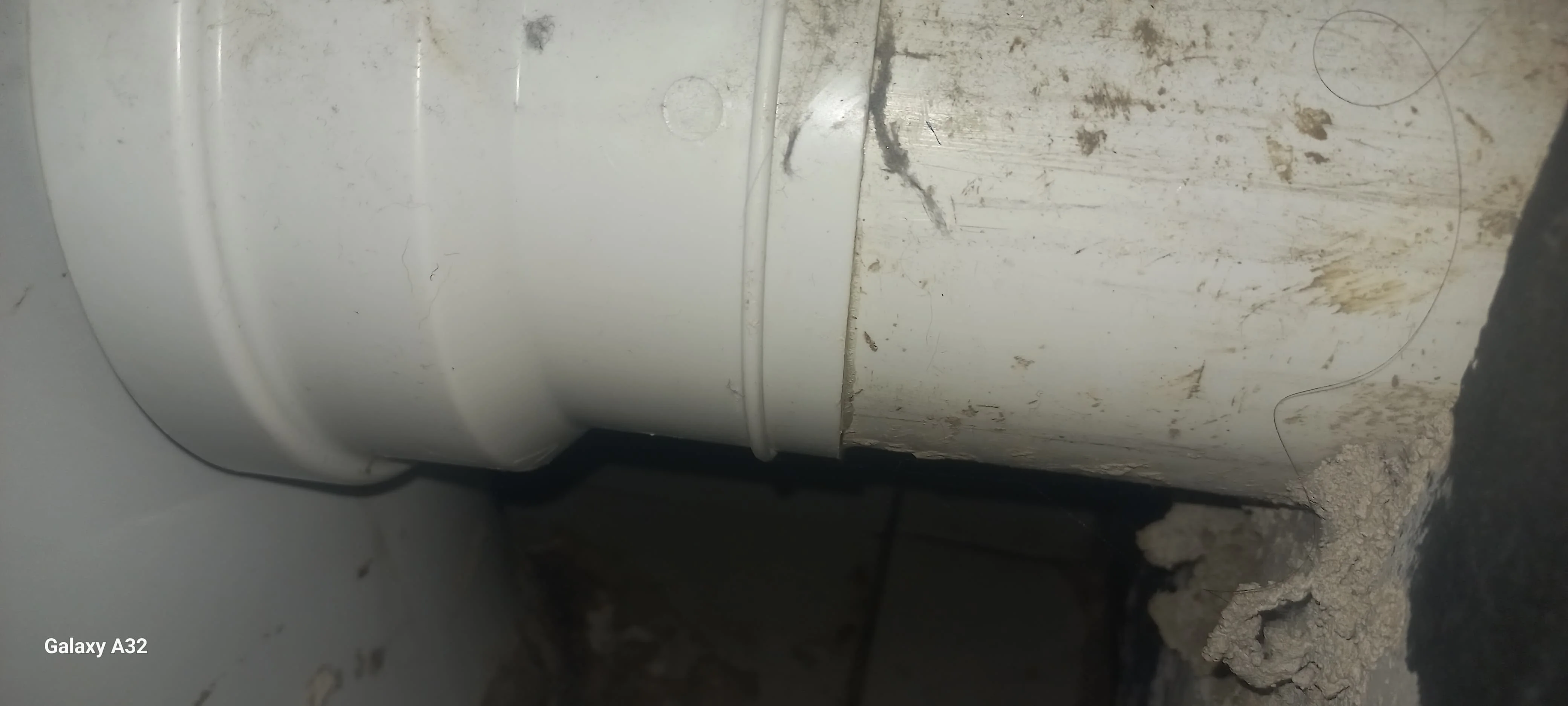 Professional leaking toilet work 