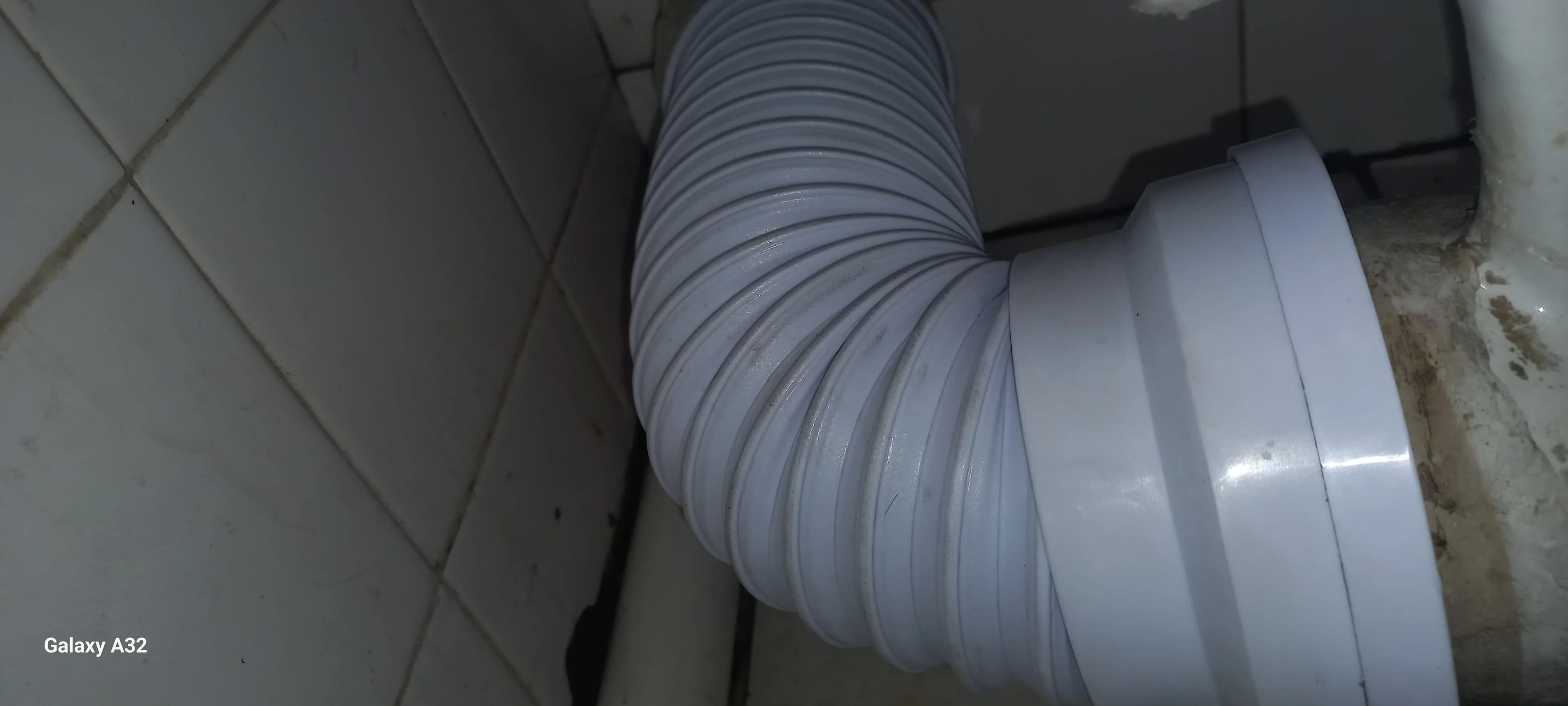 Professional leaking toilet work in Kew