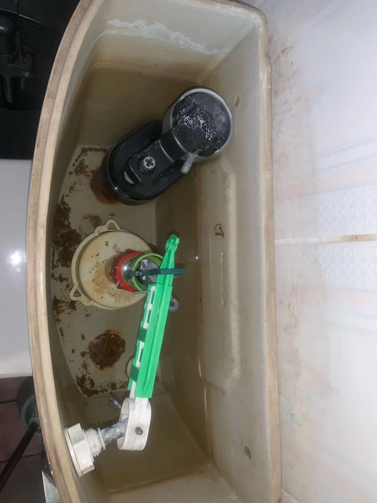 Parkmore leaking toilet repair — professional plumbing