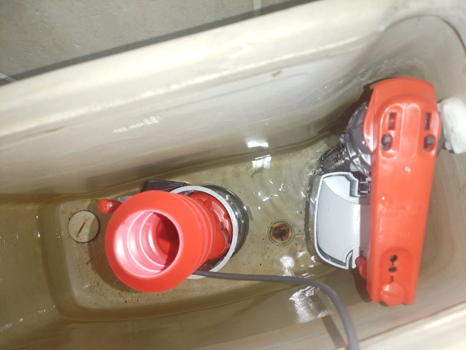 Vereeniging leaking toilet repair — professional plumbing
