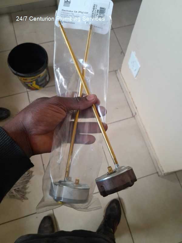 24/7 Centurion plumbing services â€“ emergency plumber 24/7, detailing emergency call-out benefits, expressed in a customer benefit style, delivering expert plumbing repairs and installations for domestic houses with solar company support.