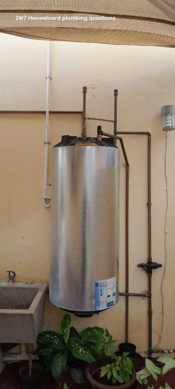 Plumbing issues can strike anytime. Our Q&A on 24/7 Heuweloord plumbing services explains when to call a professional and what to expect.