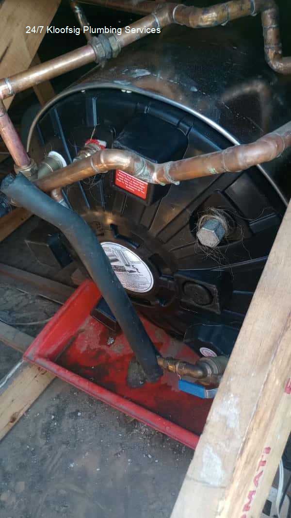 24/7 Kloofsig plumbing services â€“ after-hours plumbing service, focusing on fast response times, positioned as a technical highlight, delivering expert plumbing repairs and installations for domestic houses with solar company support.