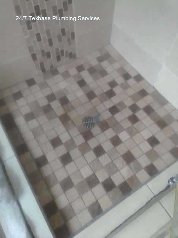 24/7 Tekbase plumbing services â€“ reliable 24/7 plumbing services, detailing emergency call-out benefits, expressed in a customer benefit style, delivering expert plumbing repairs and installations for domestic houses with solar company support.