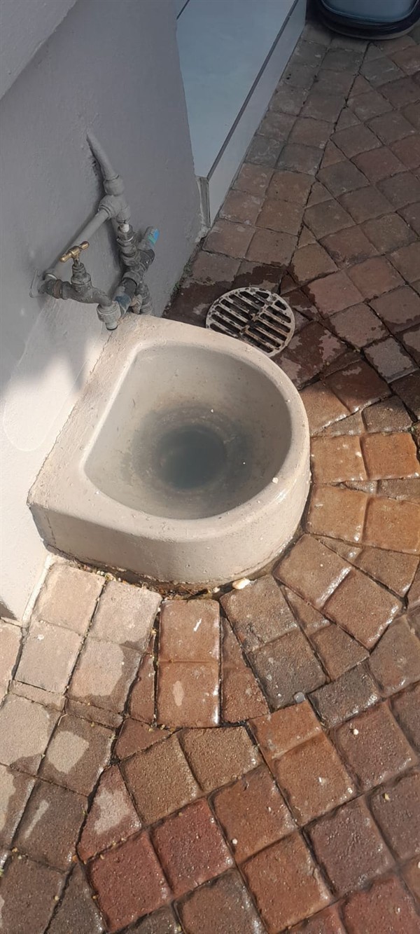 Clearing blockage from gulley