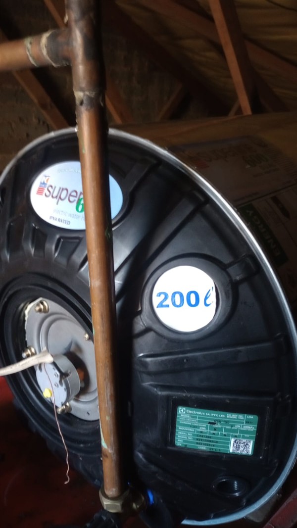 Urgent help from heavy pouring burst geyser in Dawn View