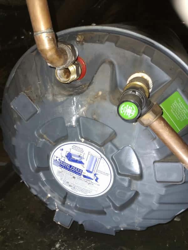 Spreading damage from heavy flooding burst geyser in Alkantrant