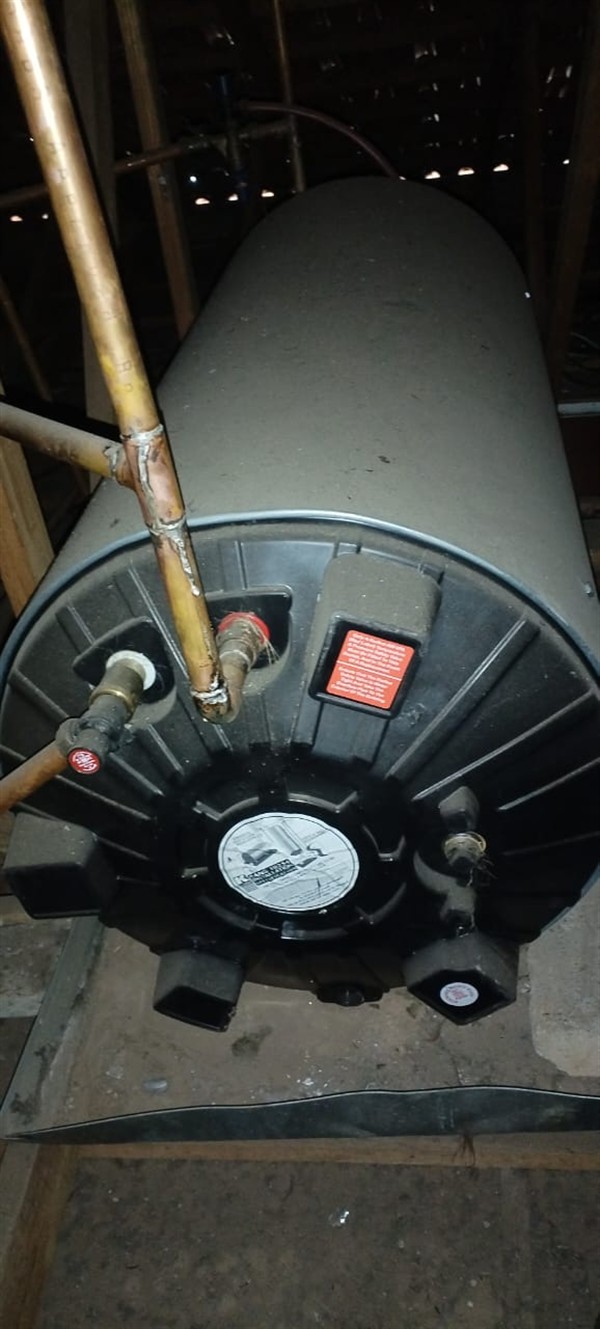 Quick soaking floor from burst geyser in Cresta Corner