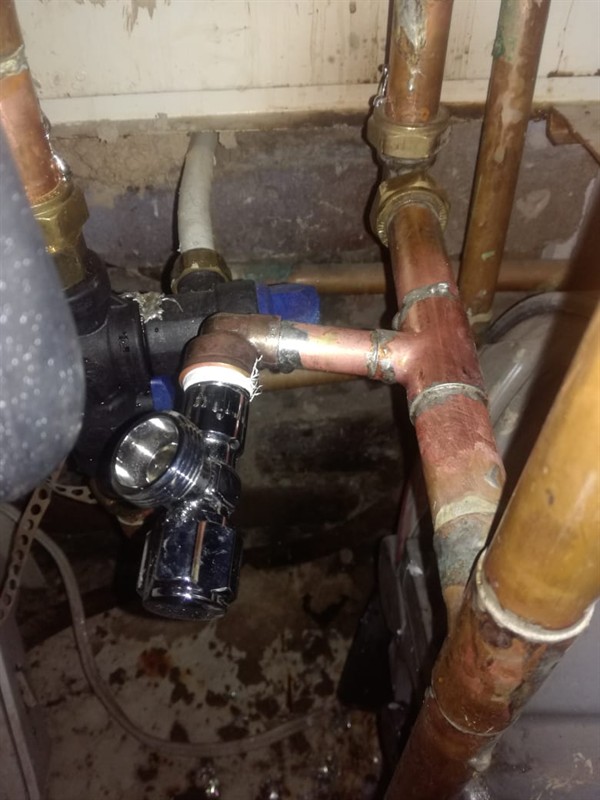 Ongoing dripping from ceiling due to burst pipe in Megawatt Park