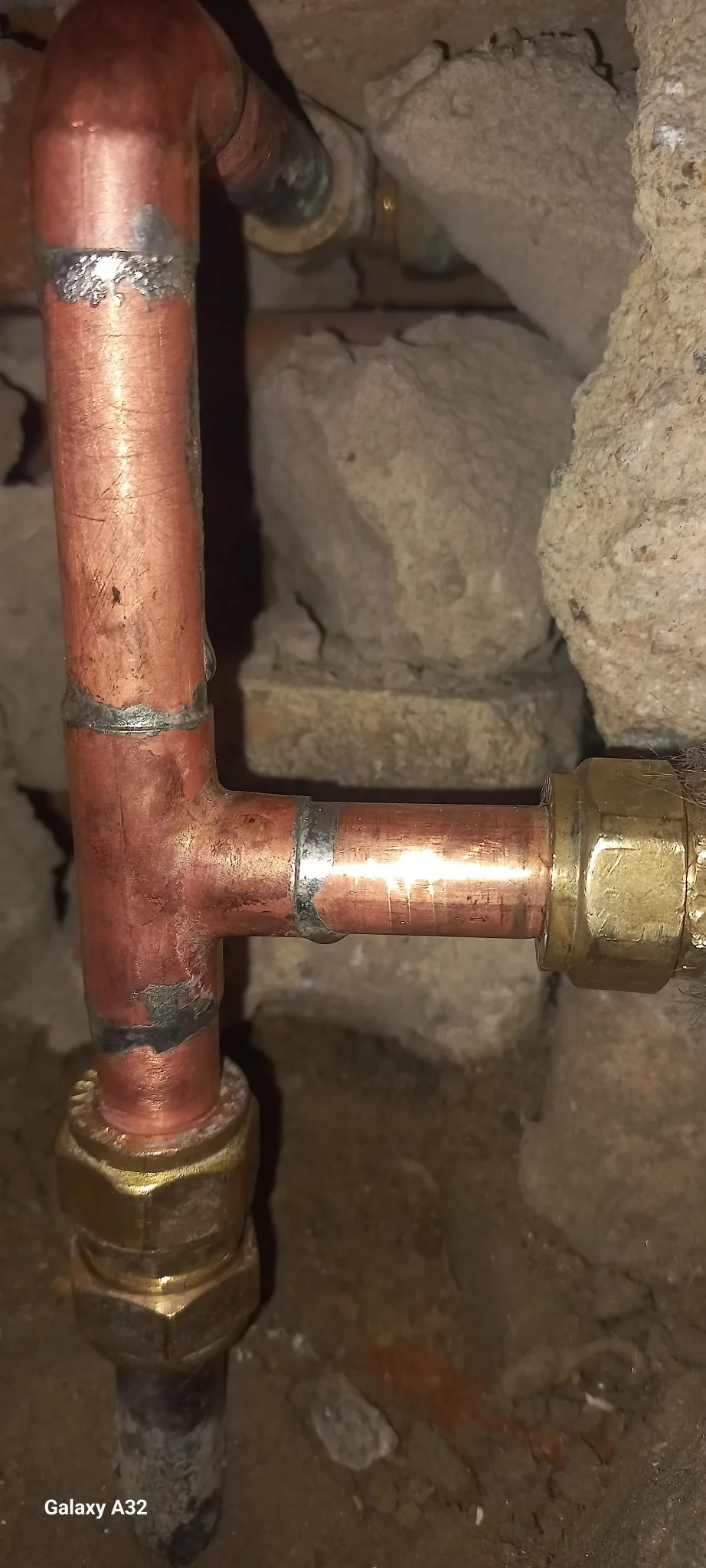 Burst Pipes And Emergency Pipe Repairs Burst Pipes and Emergency Pipe Repairs