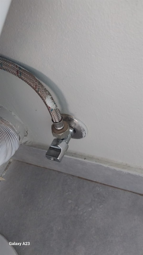 Changing toilet angle valve