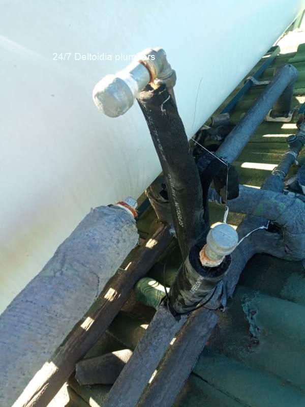 24/7 Plumbers in Deltoidia working the local Centurion area in Pretoria repairing a water system