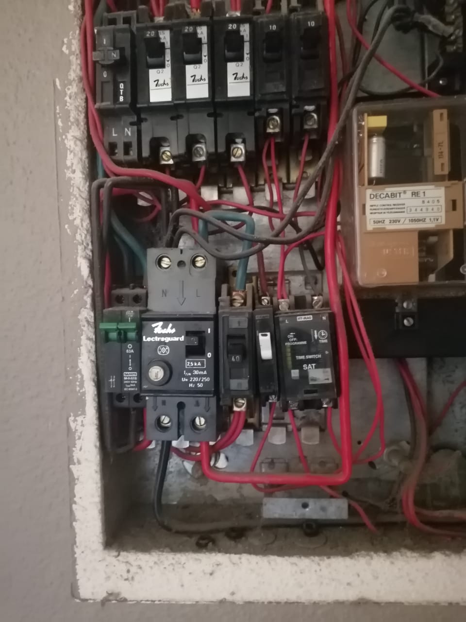 Electrical distribution board in Pomona showing geyser circuit breaker, timer, and wiring inside DB box during faulty geyser circuit breaker replacement and electrical repair.