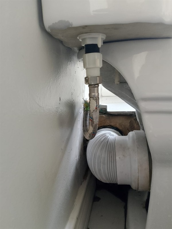 Constant dripping from toilet flexi pipe in Glenwood