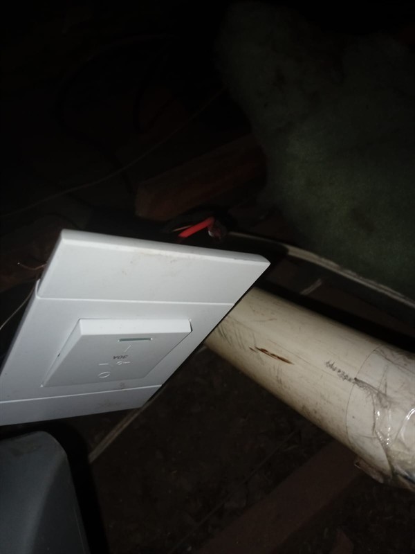 Ceiling mounted geyser opened during element and thermostat repair in Dumb bell Hill showing internal wiring