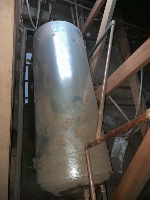 High bills from pouring burst geyser in Groenkloof