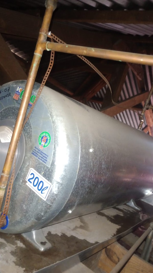 Non-stop running everywhere from burst geyser in Hoogland