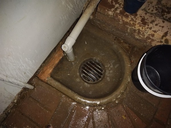 Clog fix on gulley drain