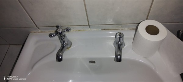 Leaking Tap Robertsham Leaking tap robertsham