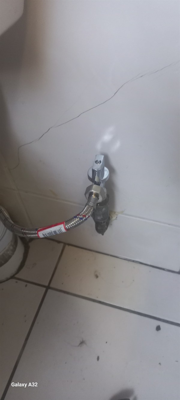 Leaking valve on toilet pipe