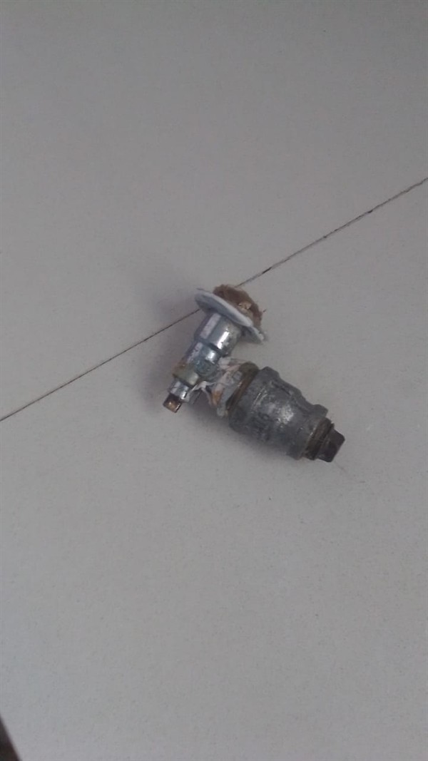 Dry fix after toilet valve replacement