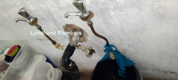 Lyndhurst Plumbers service image for homes and businesses