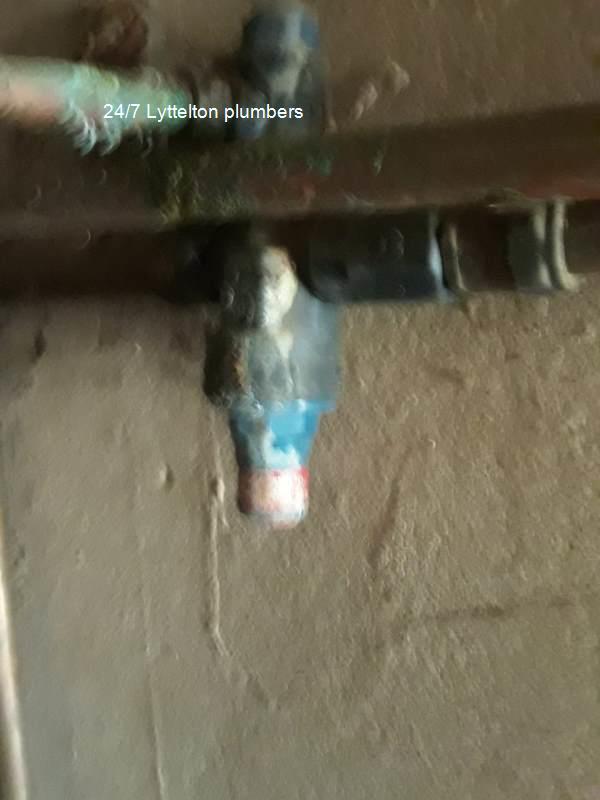 24/7 local Lyttelton plumber repairs on a water system
