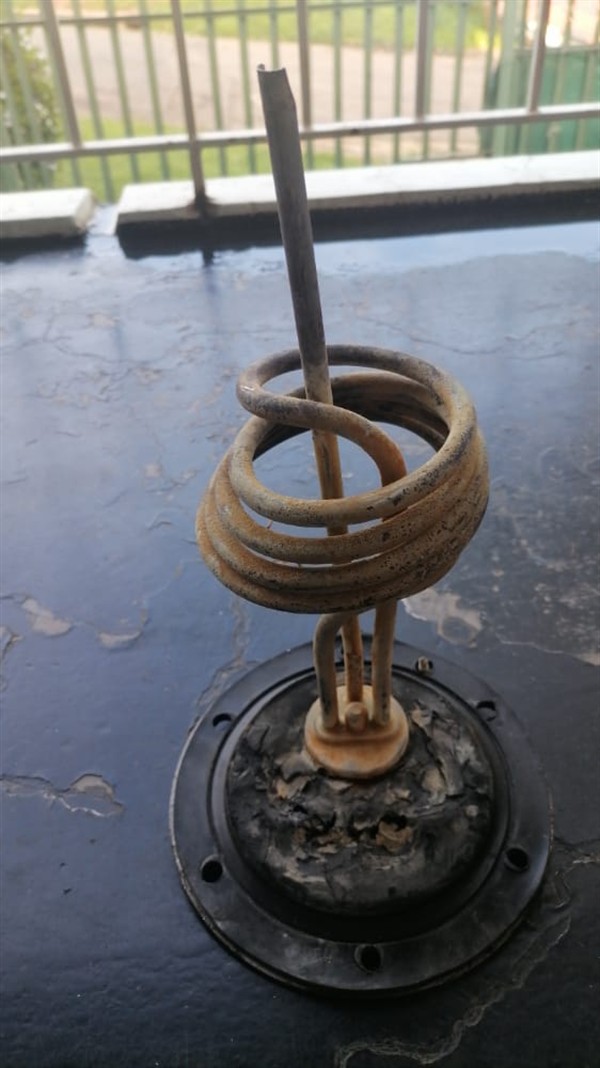 No hot water geyser doornpoort