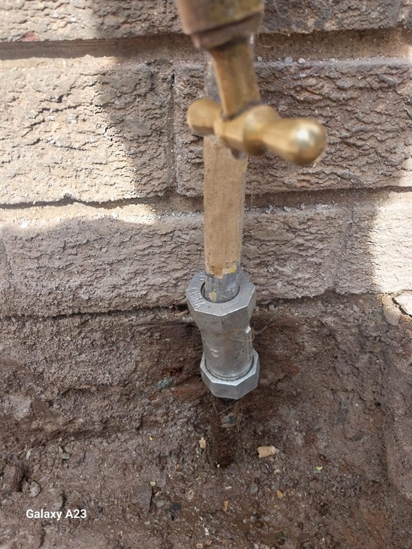 Water leaking from underground burst pipe causing higher bills in Robindale