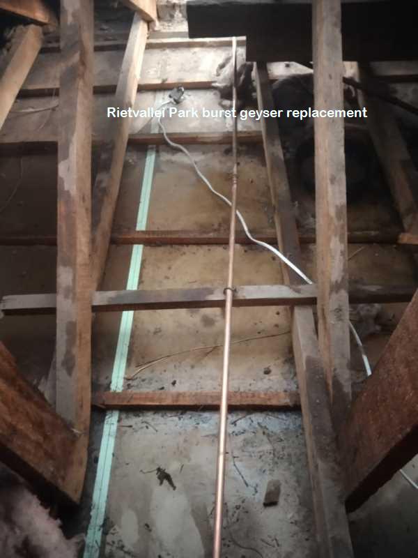 Rietvallei Park burst geyser replacement with guarantees and free quotations including a free call out fee.