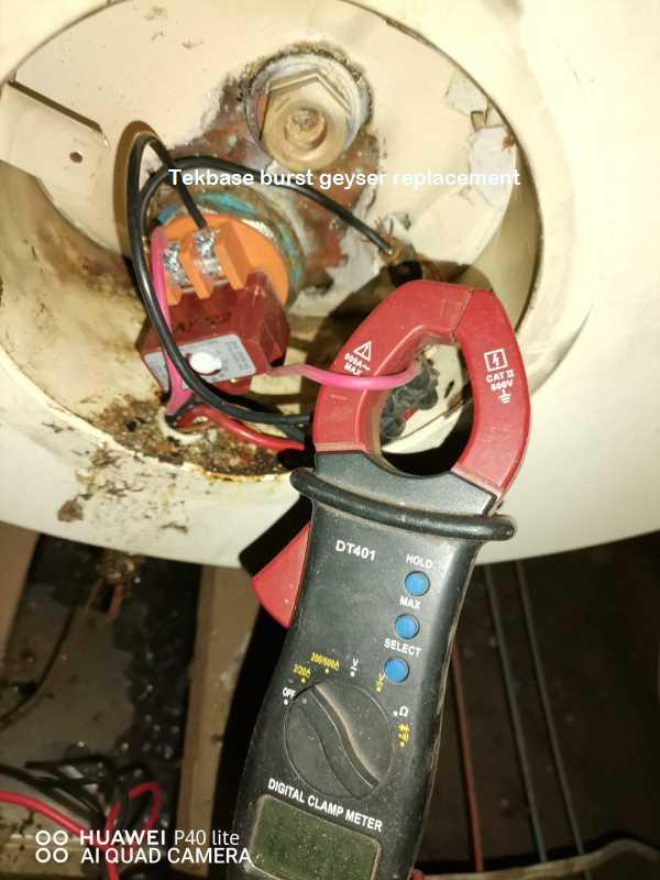Tekbase burst geyser replacement with guarantees and free quotations including a free call out fee.