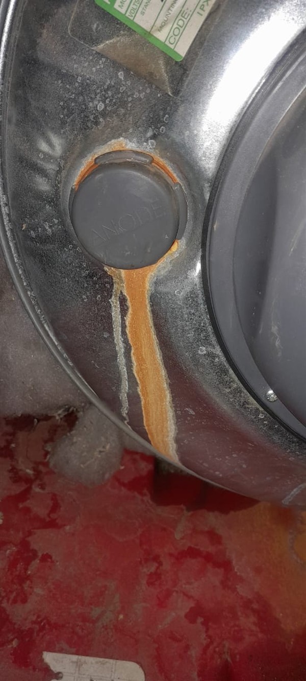 Urgent help from heavy pouring burst geyser in Trevenna