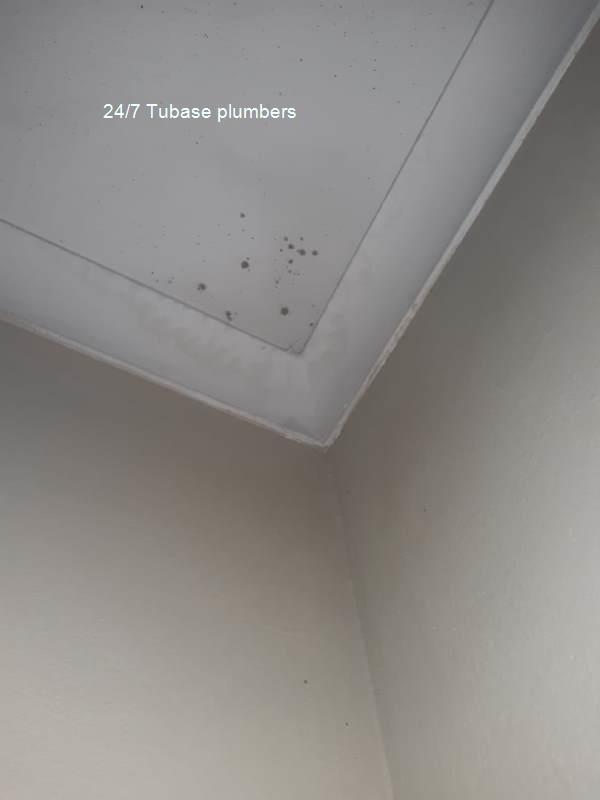 24/7 Tubase plumbers working on a pipes