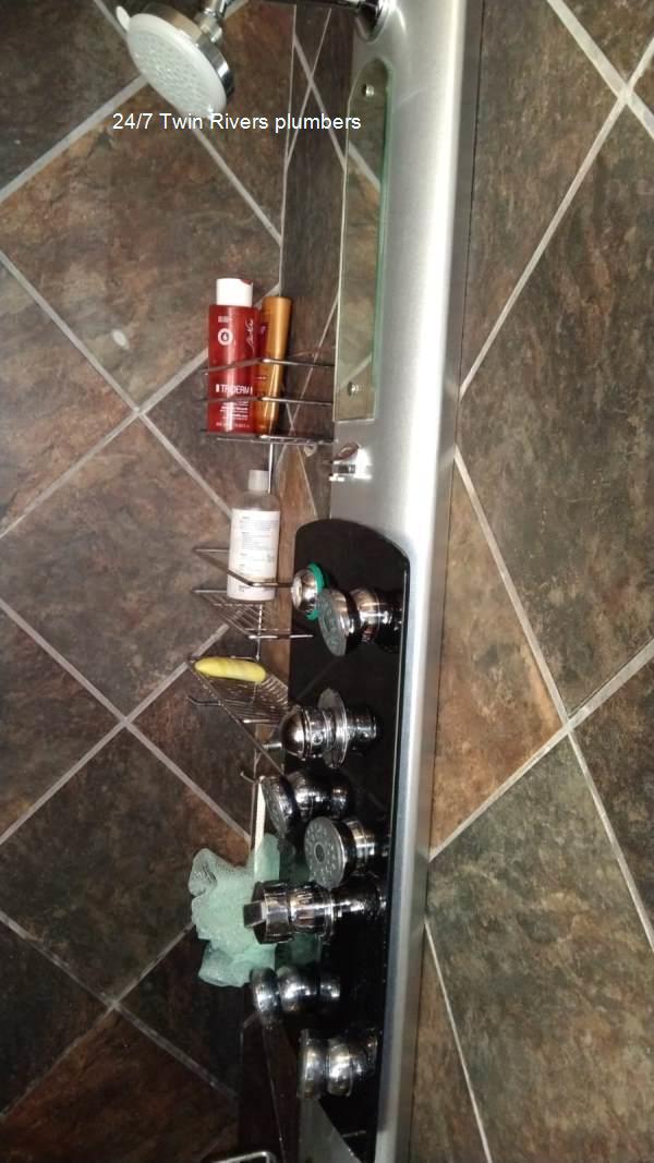 24/7 local Twin Rivers plumber repairs on a water system