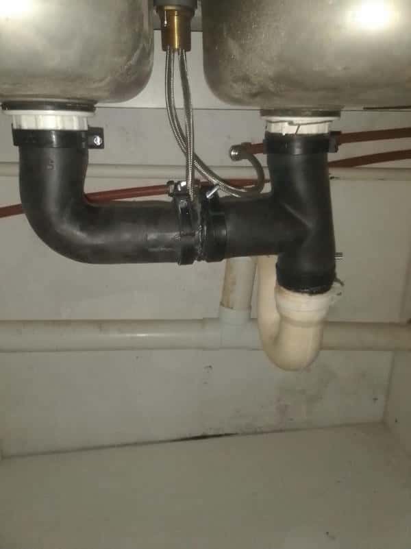 Fresnaye plumber delivering 24/7 plumbing services with free call-out, expert emergency repairs, and guaranteed solutions for homes, businesses, and industrial properties