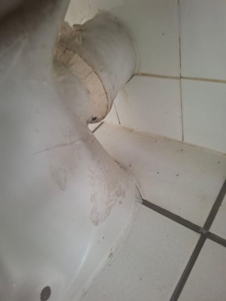 Is it bad to smell sewage in the bathroom